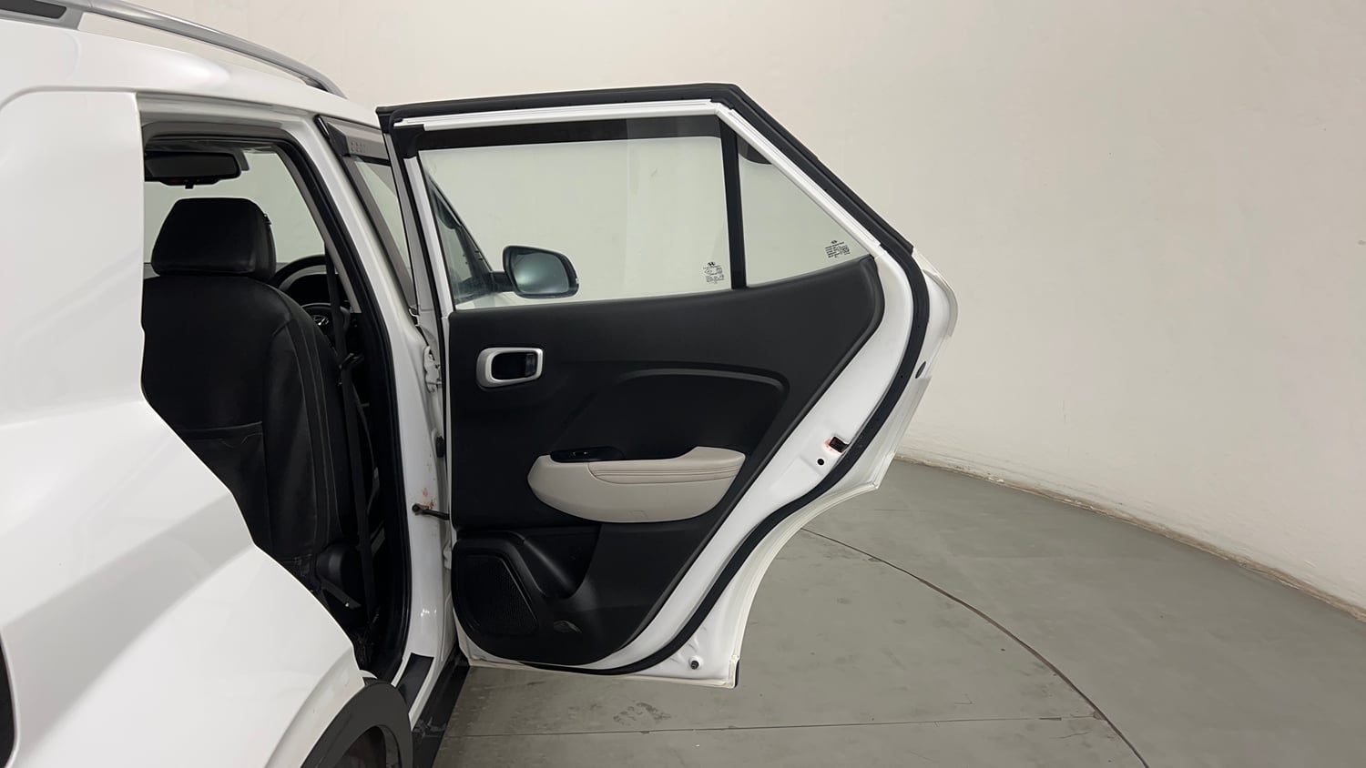 Used 2024 Hyundai Venue SX (O) 1.0 Turbo DCT Petrol Automatic interior RIGHT REAR DOOR OPEN VIEW