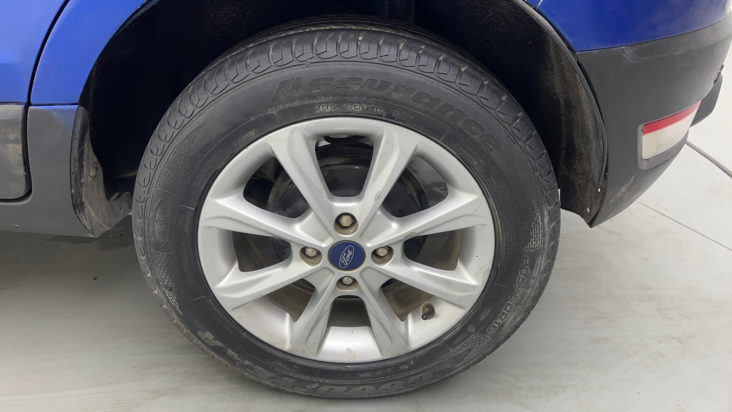 Used 2018 Ford EcoSport Titanium 1.5L Ti-VCT Petrol Manual tyres LEFT REAR TYRE RIM VIEW