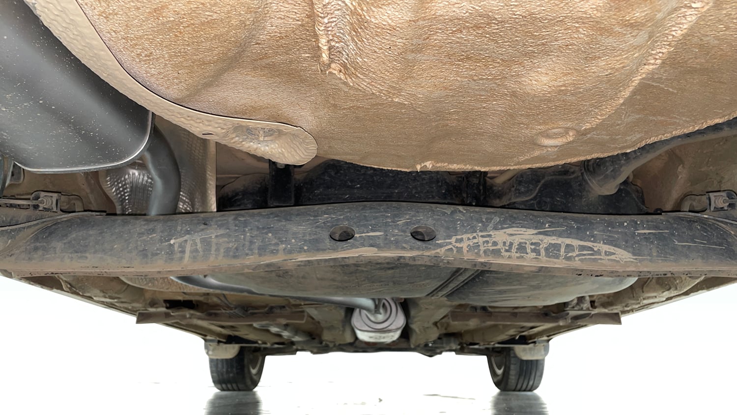 Used 2023 Skoda Kushaq Ambition 1.0L TSI MT Petrol Manual extra REAR UNDERBODY VIEW (TAKEN FROM REAR)