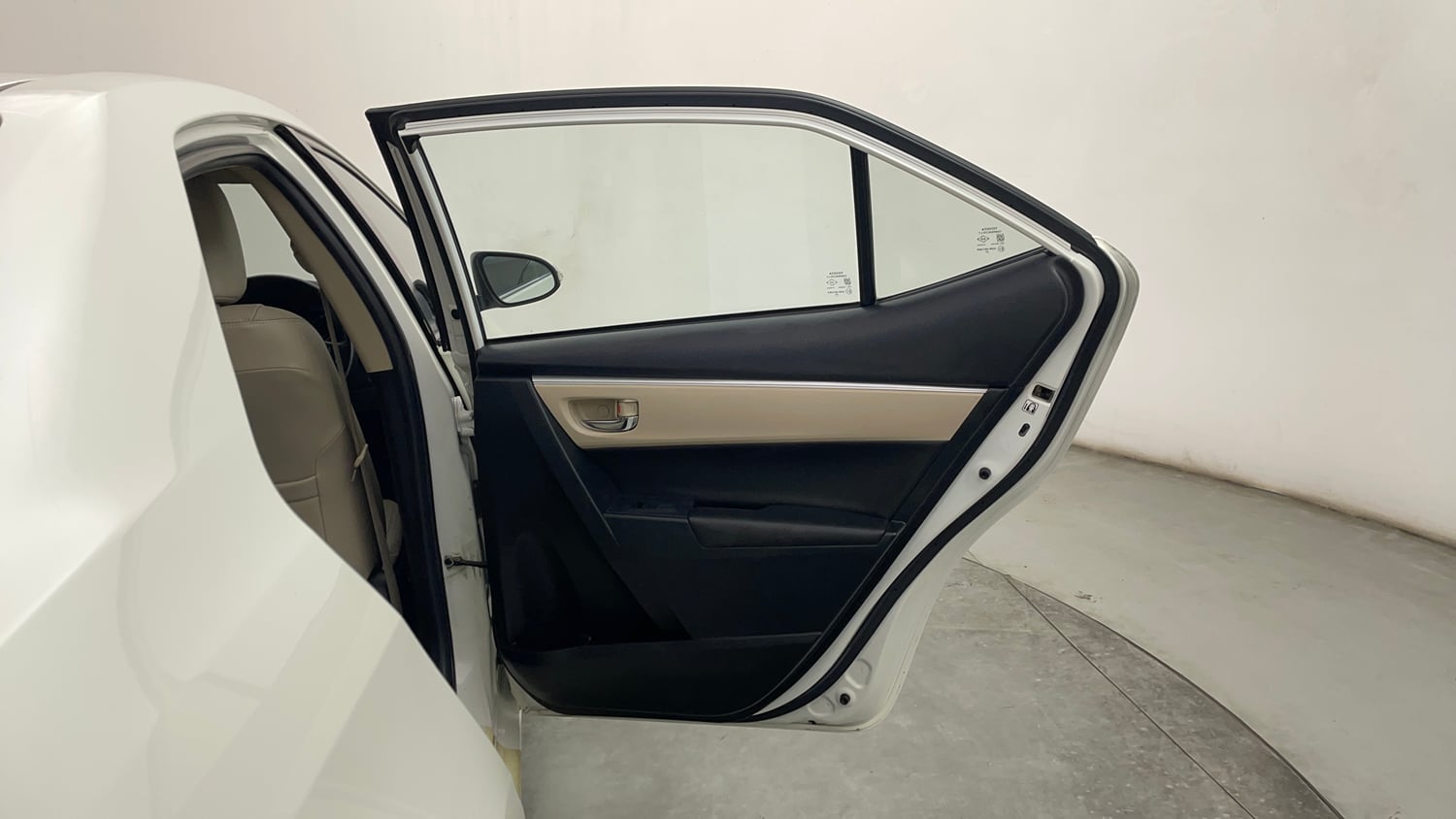 Used 2015 Toyota Corolla Altis VL AT Petrol Petrol Automatic interior RIGHT REAR DOOR OPEN VIEW