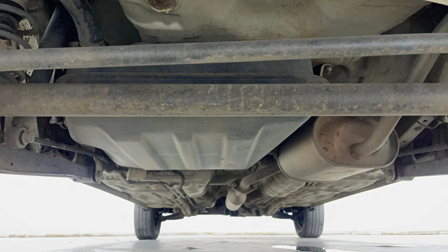 Used 2016 Maruti Suzuki Alto K10 VXi AMT Petrol Automatic extra REAR UNDERBODY VIEW (TAKEN FROM REAR)