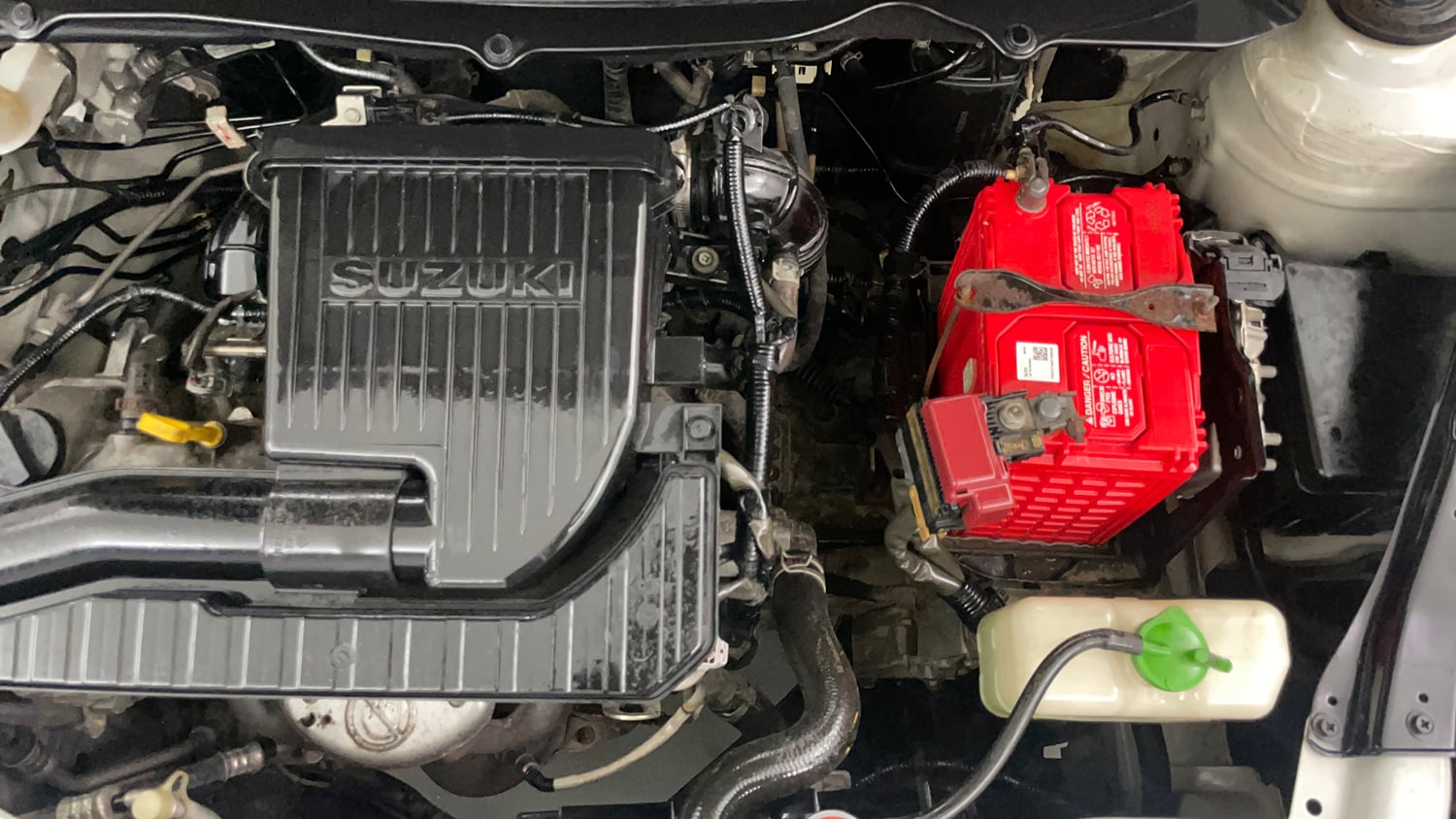 Used 2013 Maruti Suzuki Swift VXi Petrol Manual engine ENGINE LEFT SIDE VIEW