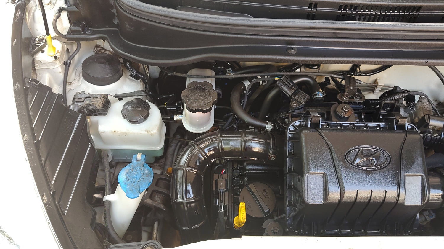 Used 2018 Hyundai Eon Magna + Petrol Manual engine ENGINE RIGHT SIDE VIEW