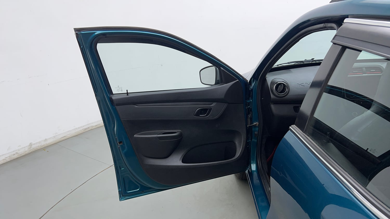 Used 2022 Renault Kwid RXT 1.0 Petrol Manual interior LEFT FRONT DOOR OPEN VIEW