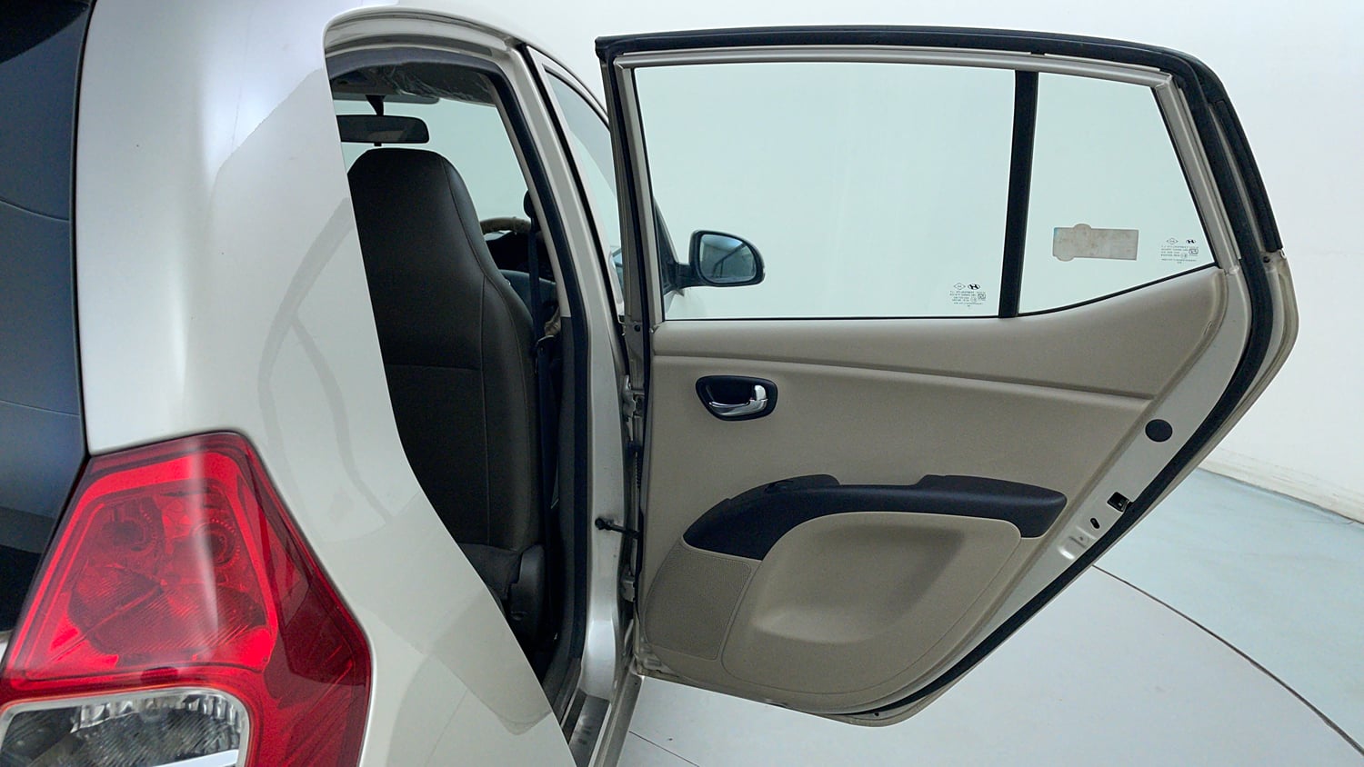 Used 2013 Hyundai i10 Sportz 1.2 Kappa2 Petrol Manual interior RIGHT REAR DOOR OPEN VIEW