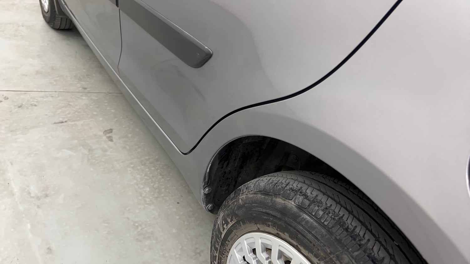 Used 2014 Maruti Suzuki Swift LXi Petrol Manual dents MINOR SCRATCH