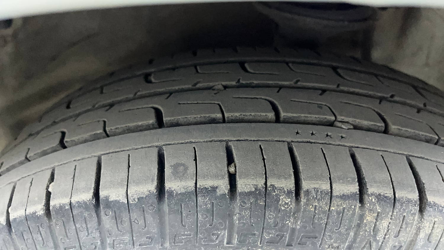 Used 2016 Maruti Suzuki Alto K10 VXi AMT Petrol Automatic tyres LEFT FRONT TYRE TREAD VIEW
