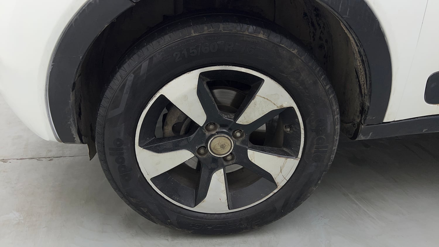 Used 2018 Tata Nexon XZA Plus Petrol Petrol Automatic tyres LEFT FRONT TYRE RIM VIEW