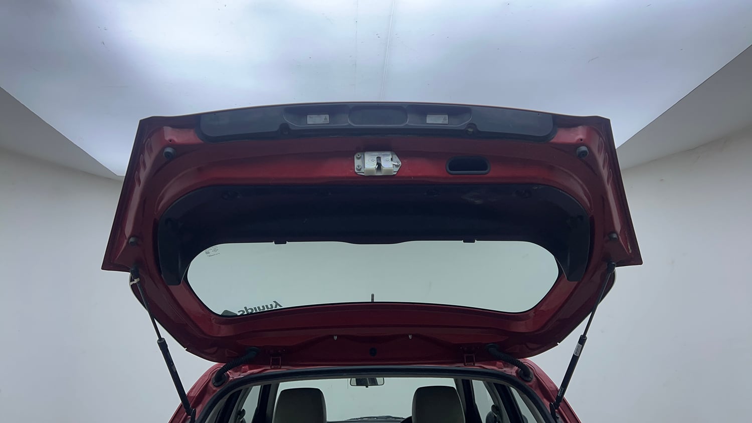 Used 2014 Maruti Suzuki Swift VXi Petrol Manual interior DICKY DOOR OPEN VIEW