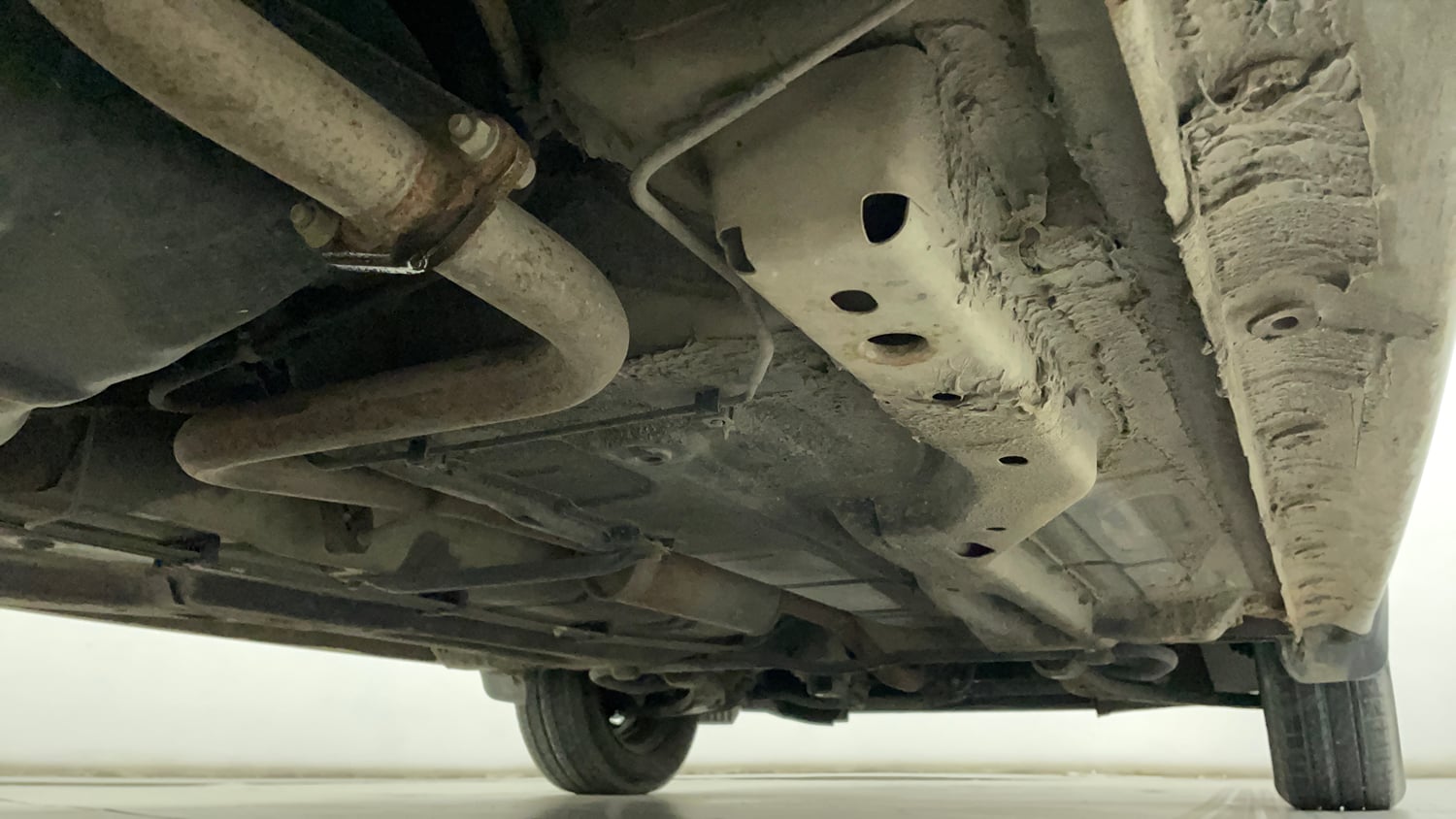 Used 2020 Tata Tiago XZ Petrol Manual extra REAR RIGHT UNDERBODY VIEW