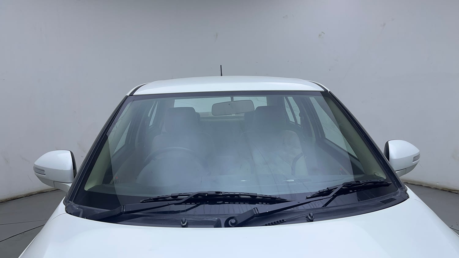 Used 2015 Maruti Suzuki Swift Dzire VXI Petrol Manual exterior FRONT WINDSHIELD VIEW