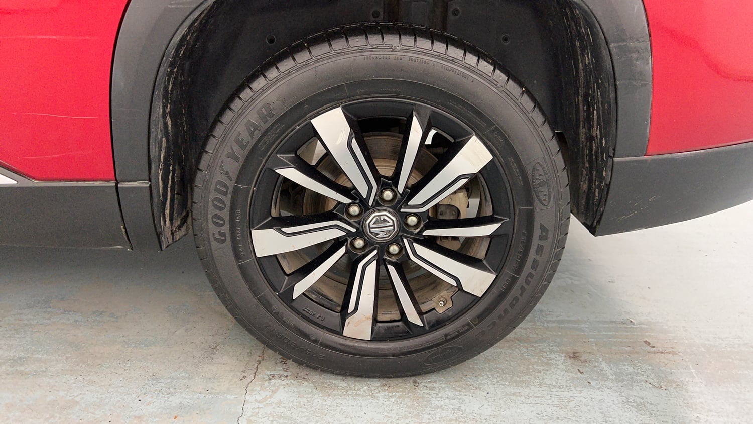 Used 2020 MG Motors Hector Plus Sharp 2.0 Diesel Diesel Manual tyres LEFT REAR TYRE RIM VIEW