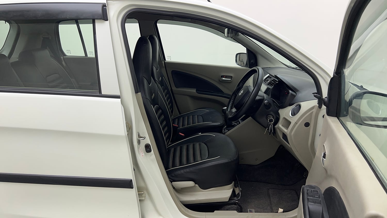 Used 2017 Maruti Suzuki Celerio VXi Petrol Manual interior RIGHT SIDE FRONT DOOR CABIN VIEW
