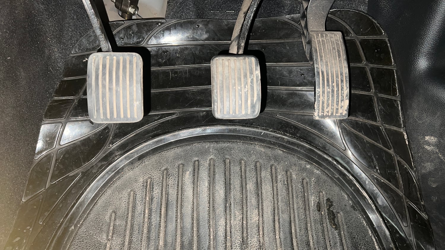 Used 2018 Hyundai Grand i10 Magna 1.2 Kappa VTVT Petrol Manual interior PEDALS VIEW