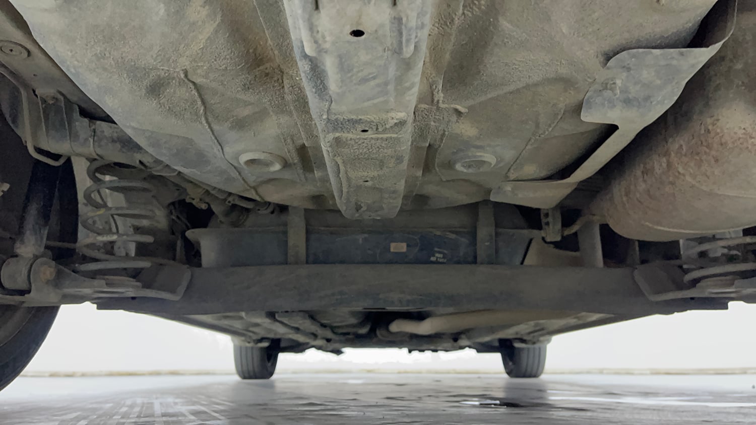 Used 2019 Hyundai Xcent S CRDi Diesel Manual extra REAR UNDERBODY VIEW (TAKEN FROM REAR)