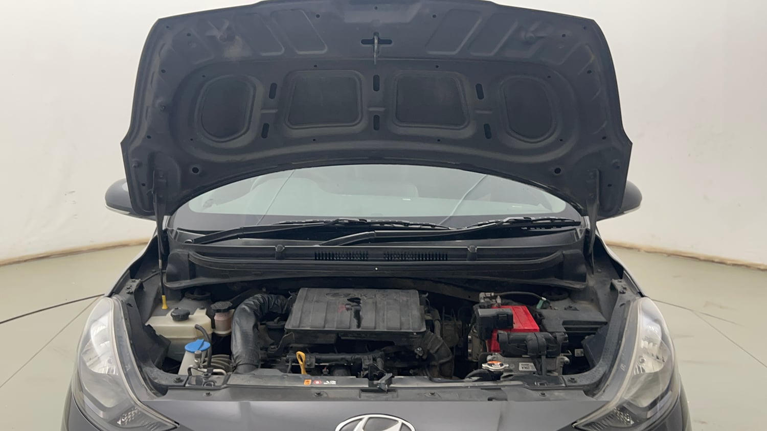 Used 2019 Hyundai Grand i10 Nios Magna AMT 1.2 Kappa VTVT Petrol Automatic engine ENGINE & BONNET OPEN FRONT VIEW