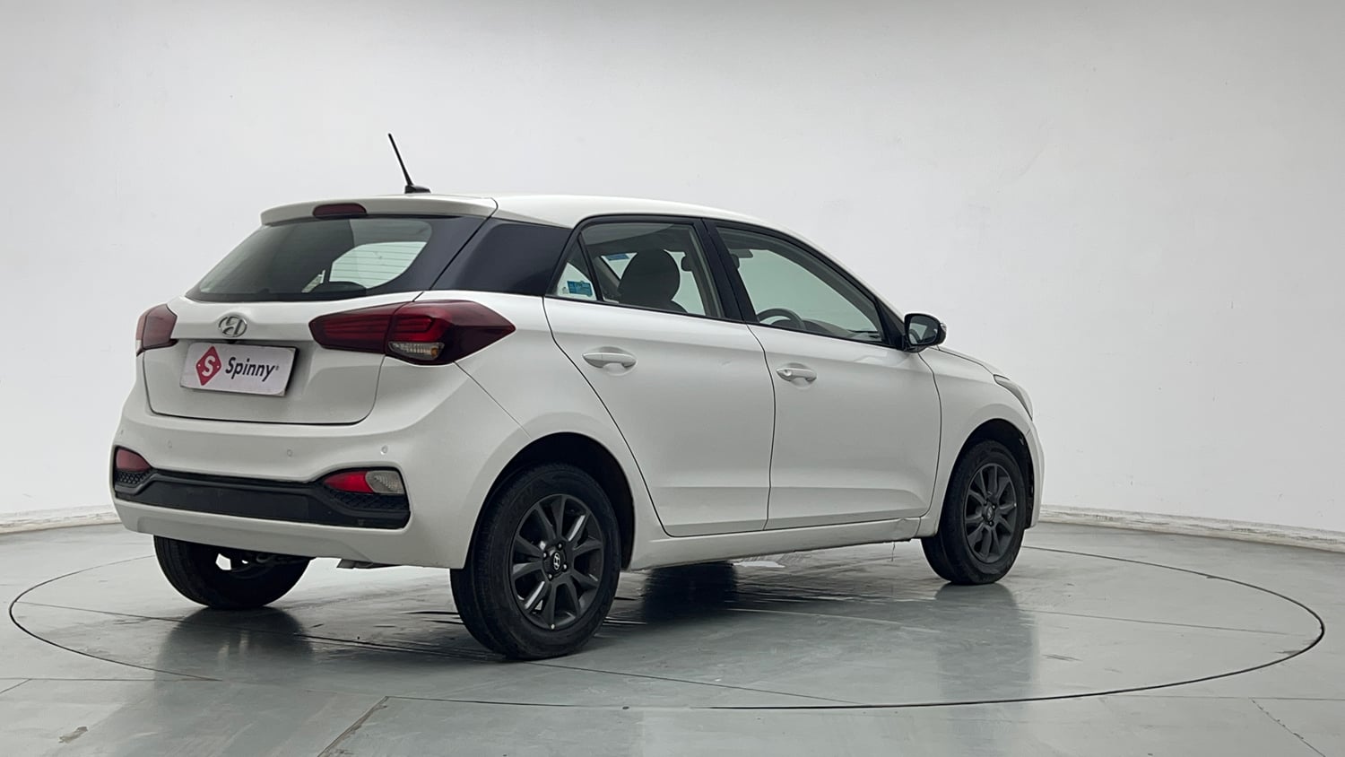 Used 2018 Hyundai Elite i20 Asta 1.2 AT Petrol Automatic exterior RIGHT REAR CORNER VIEW
