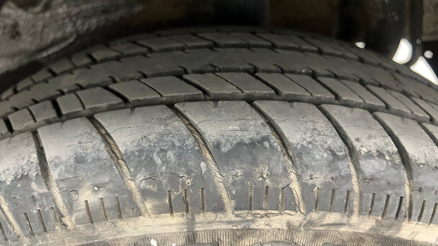 Used 2018 Maruti Suzuki Celerio VXi (O) CNG Cng Manual tyres LEFT REAR TYRE TREAD VIEW