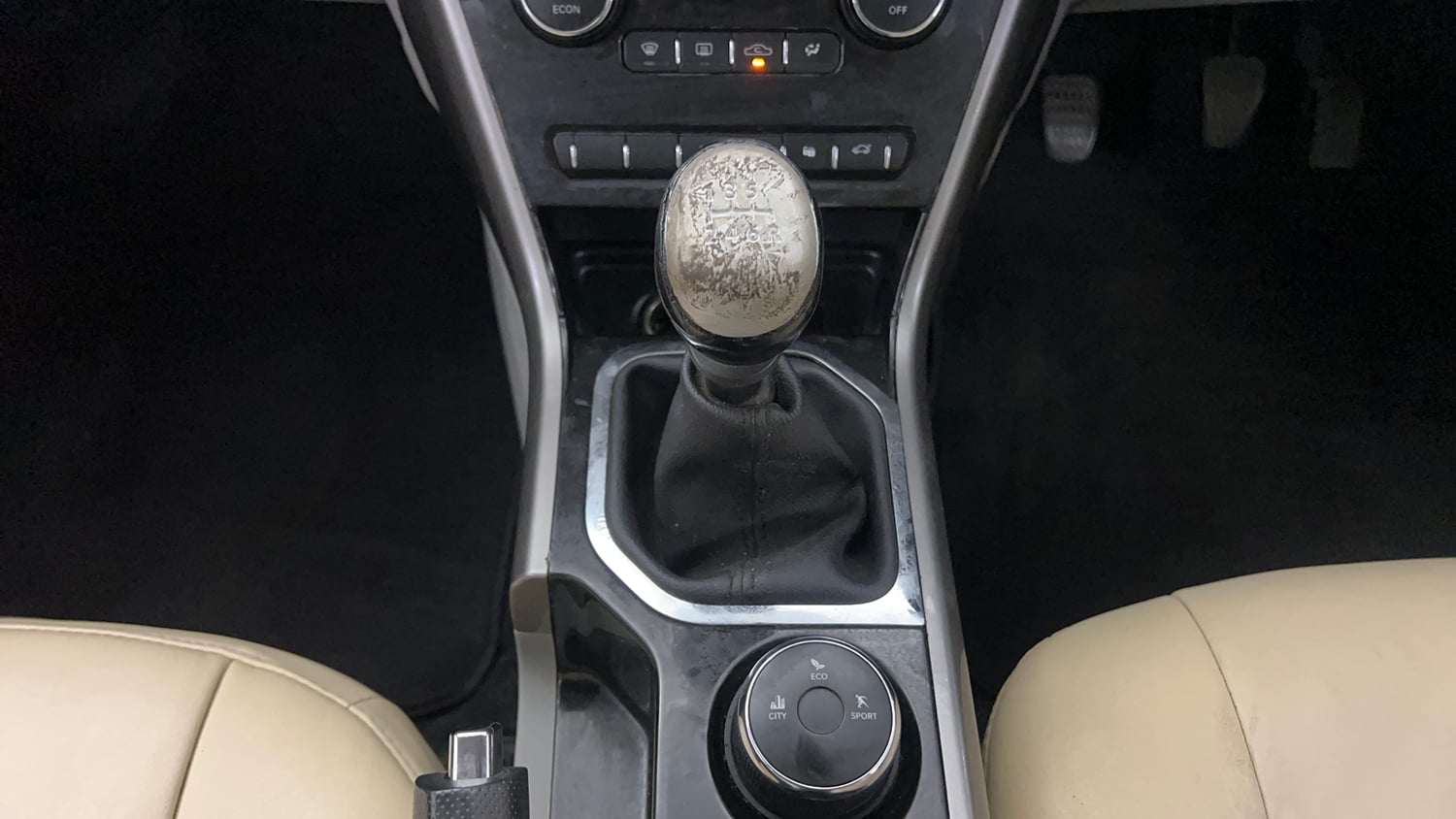 Used 2019 Tata Nexon XZ Plus Petrol Manual interior GEAR  KNOB VIEW