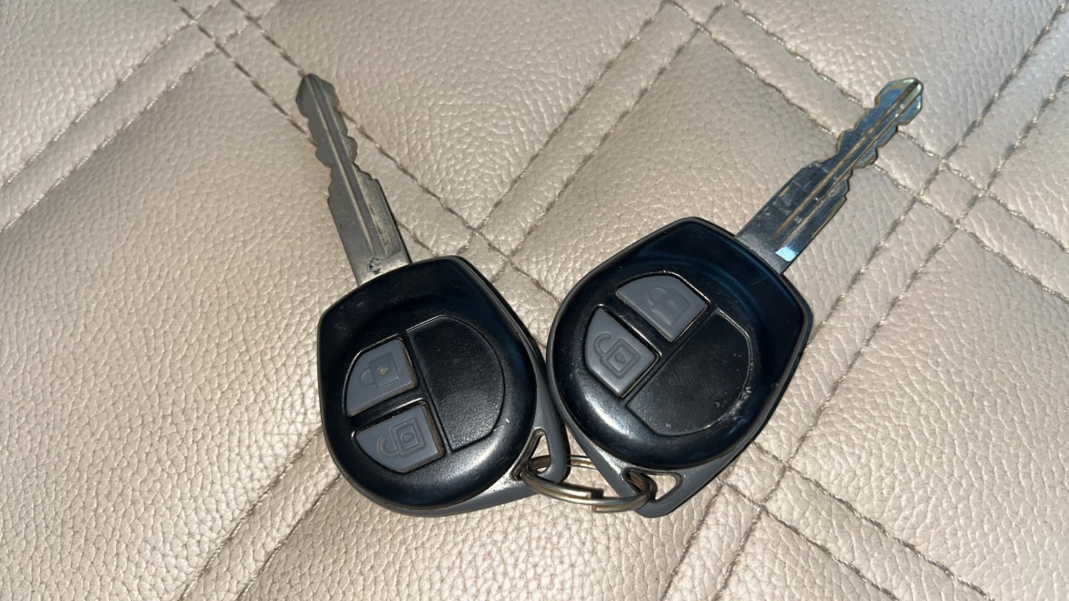 Used 2015 Maruti Suzuki Swift Dzire VXI Petrol Manual extra CAR KEY VIEW