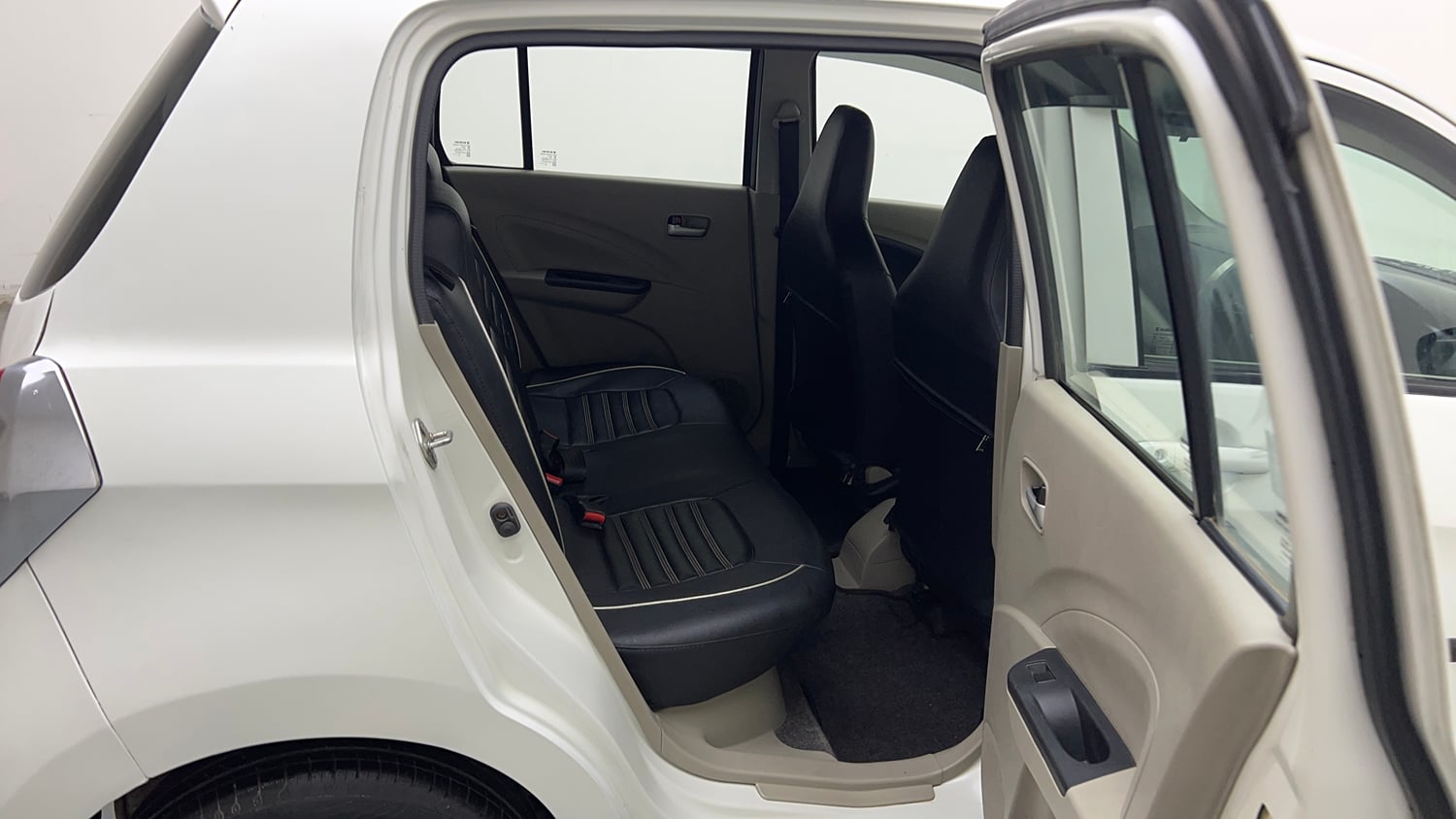 Used 2017 Maruti Suzuki Celerio VXi Petrol Manual interior RIGHT SIDE REAR DOOR CABIN VIEW
