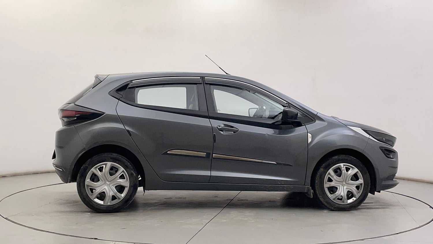 Used 2022 Tata Altroz XM Plus Petrol Petrol Manual exterior RIGHT SIDE VIEW