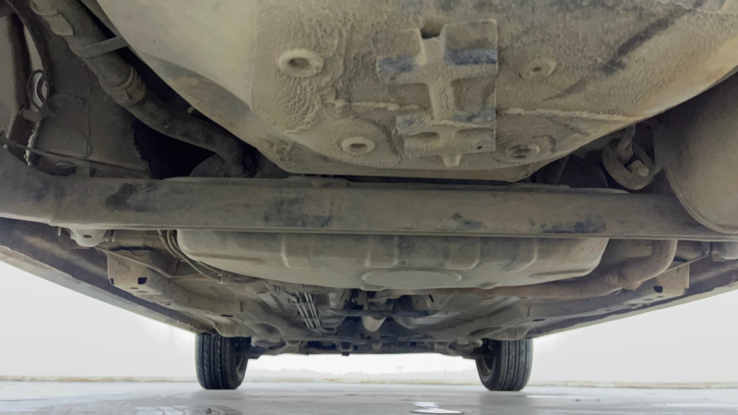 Used 2021 Tata Tiago XT Petrol Manual extra REAR UNDERBODY VIEW (TAKEN FROM REAR)