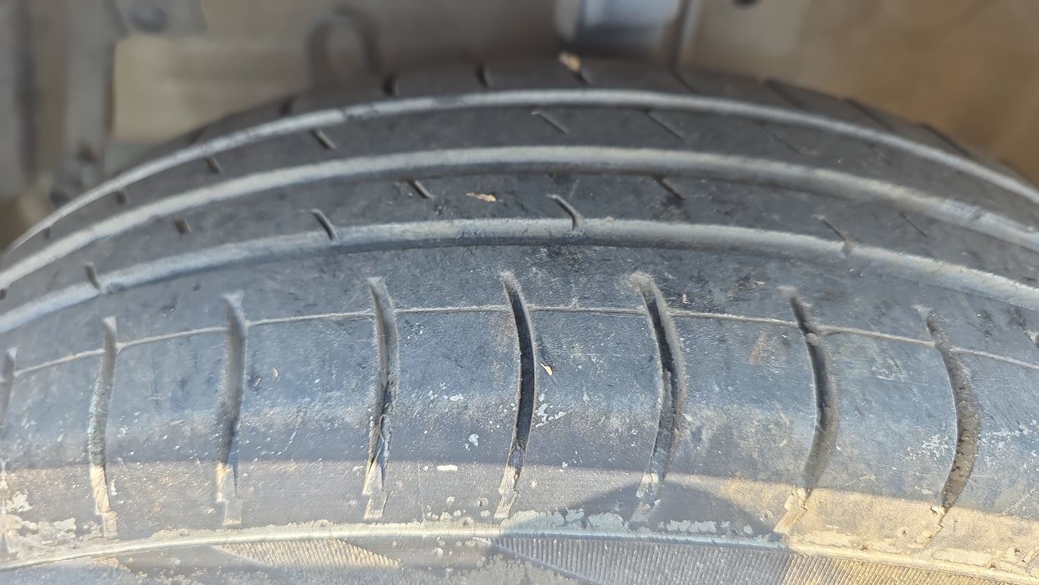 Used 2016 Maruti Suzuki Swift Dzire VXI Petrol Manual tyres LEFT FRONT TYRE TREAD VIEW
