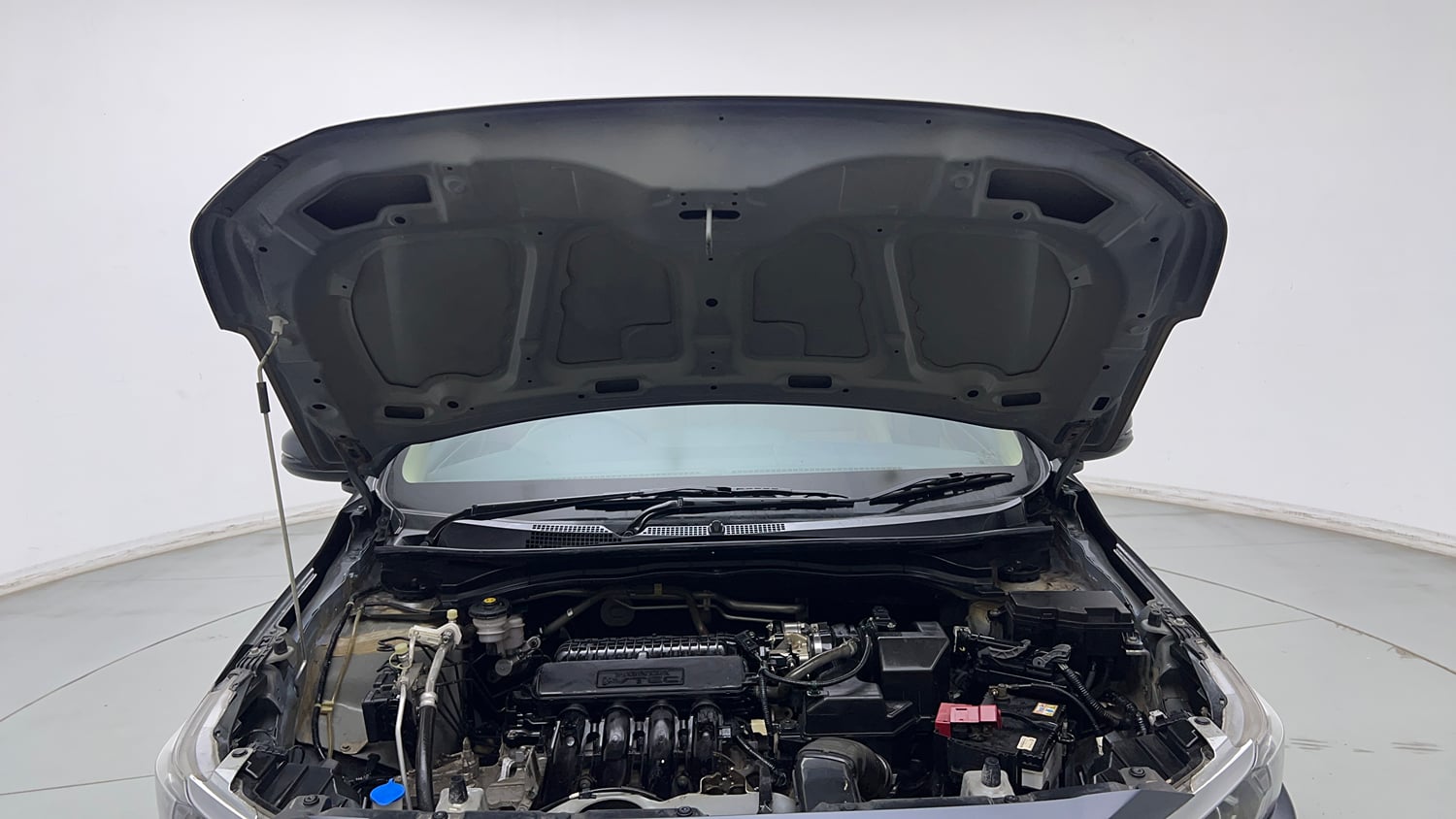 Used 2023 Honda Amaze VX 1.2 Petrol CVT Petrol Automatic engine ENGINE & BONNET OPEN FRONT VIEW