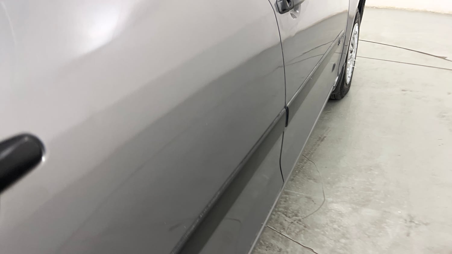 Used 2014 Maruti Suzuki Swift LXi Petrol Manual dents MINOR DENT