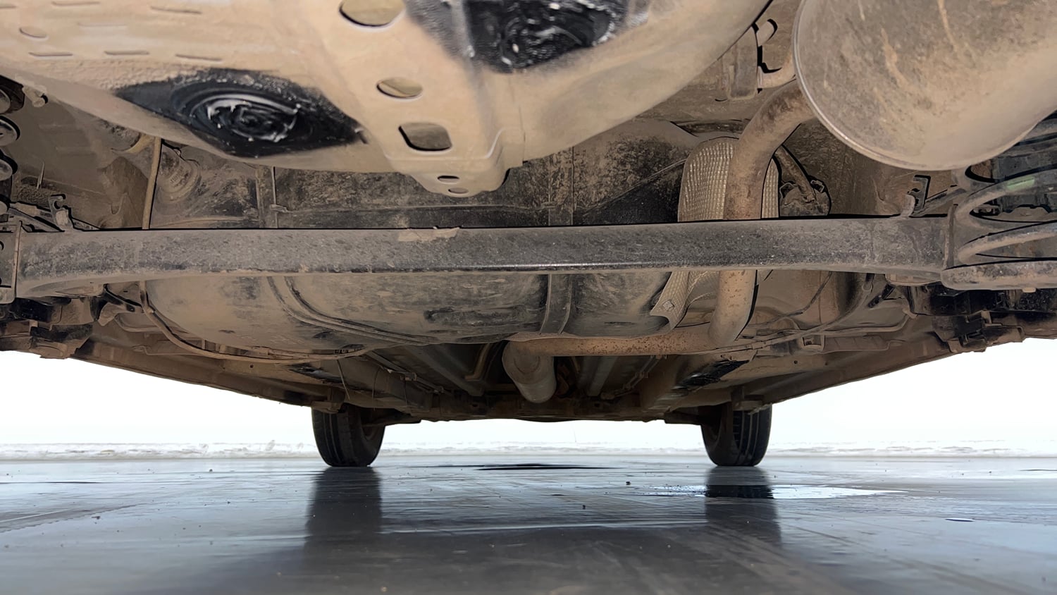 Used 2013 Maruti Suzuki Swift VXI CNG (Outside Fitted) Cng Manual extra REAR UNDERBODY VIEW (TAKEN FROM REAR)