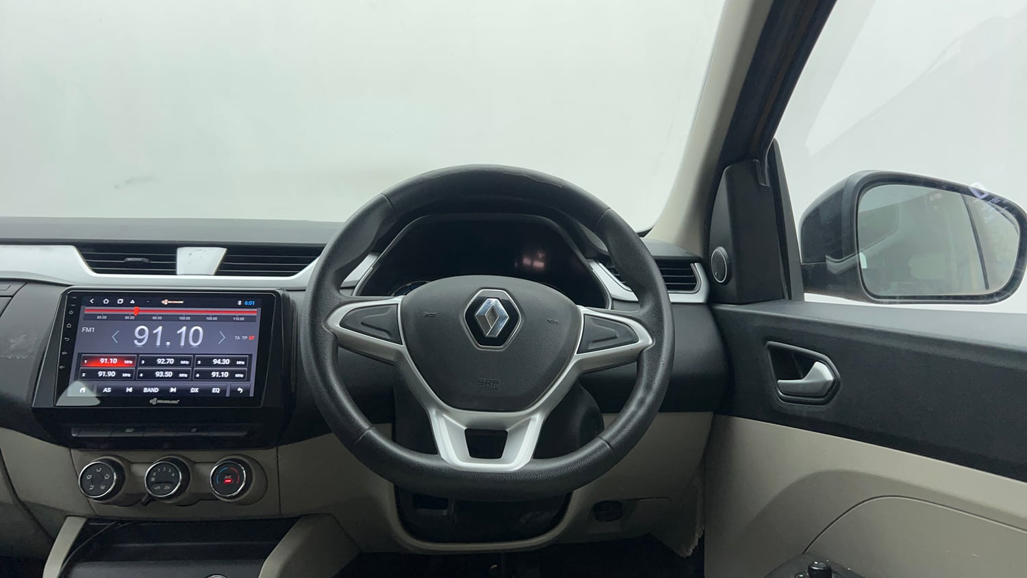 Used 2020 Renault Triber RXZ EASY-R AMT Petrol Automatic interior STEERING VIEW