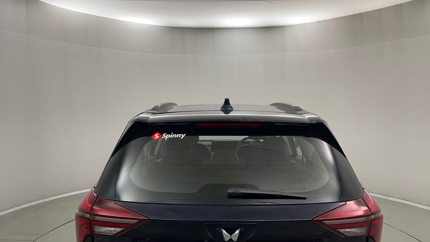 Used 2022 Mahindra XUV700 AX 5 Petrol AT 5 STR Petrol Automatic exterior BACK WINDSHIELD VIEW