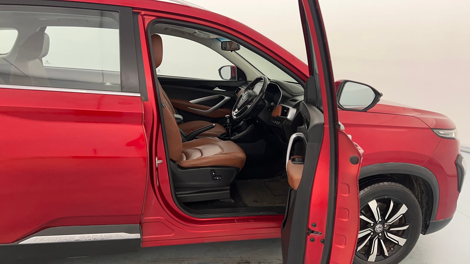 Used 2020 MG Motors Hector Plus Sharp 2.0 Diesel Diesel Manual interior RIGHT SIDE FRONT DOOR CABIN VIEW