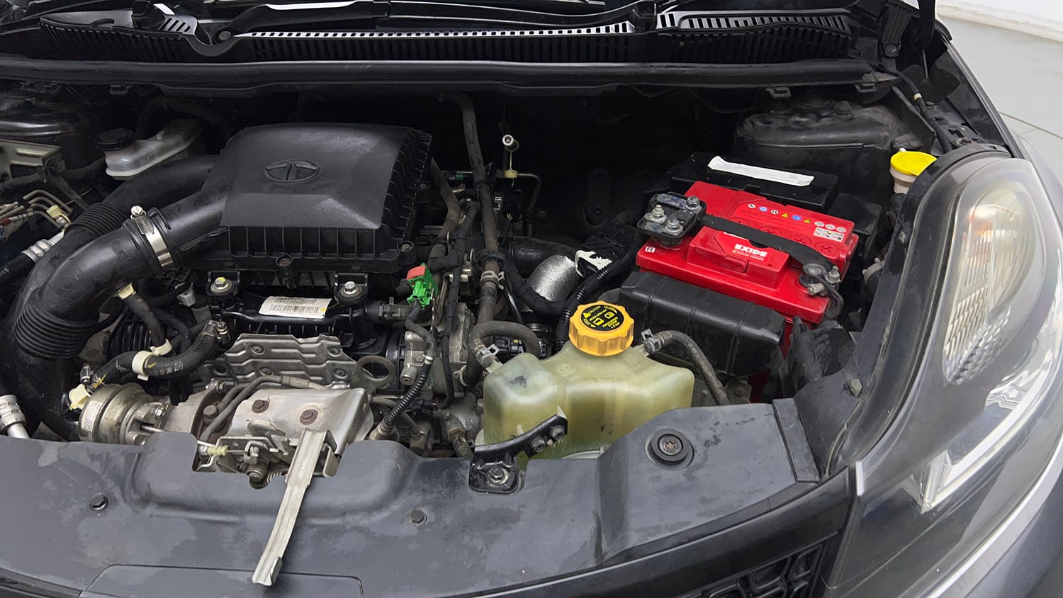 Used 2019 Tata Nexon XZA Plus Petrol Petrol Automatic engine ENGINE LEFT SIDE VIEW