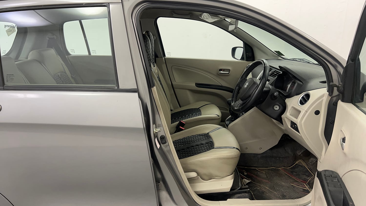 Used 2018 Maruti Suzuki Celerio VXi (O) CNG Cng Manual interior RIGHT SIDE FRONT DOOR CABIN VIEW