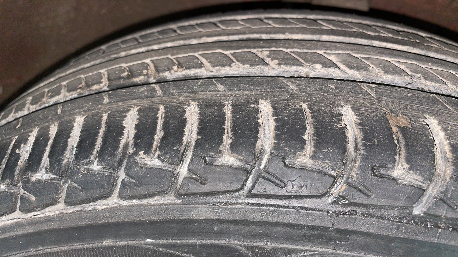 Used 2019 Maruti Suzuki Ciaz Zeta Hybrid 1.5 AT Petrol Automatic tyres RIGHT FRONT TYRE TREAD VIEW
