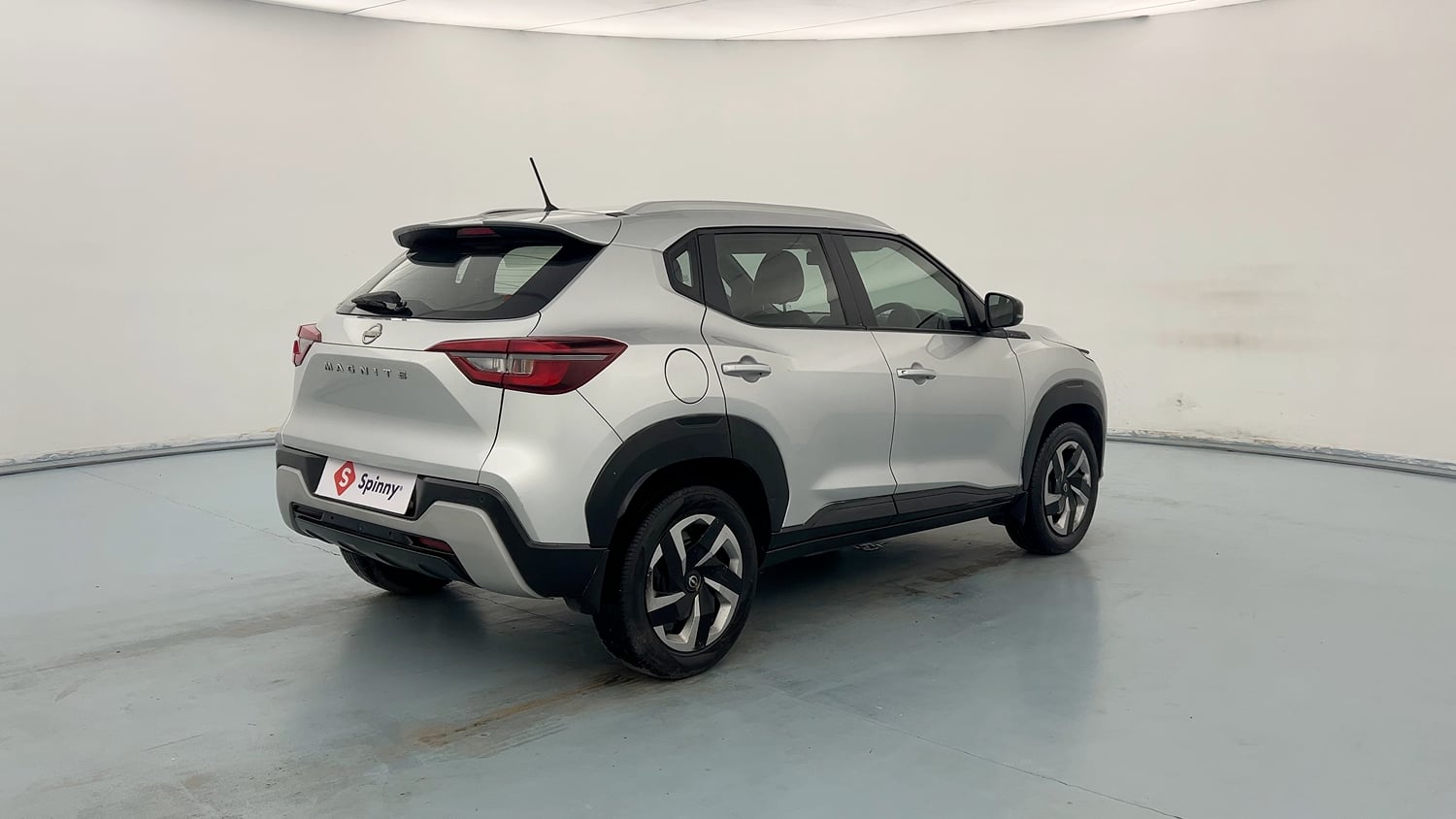 Used 2021 Nissan Magnite XL Petrol Manual exterior RIGHT REAR CORNER VIEW