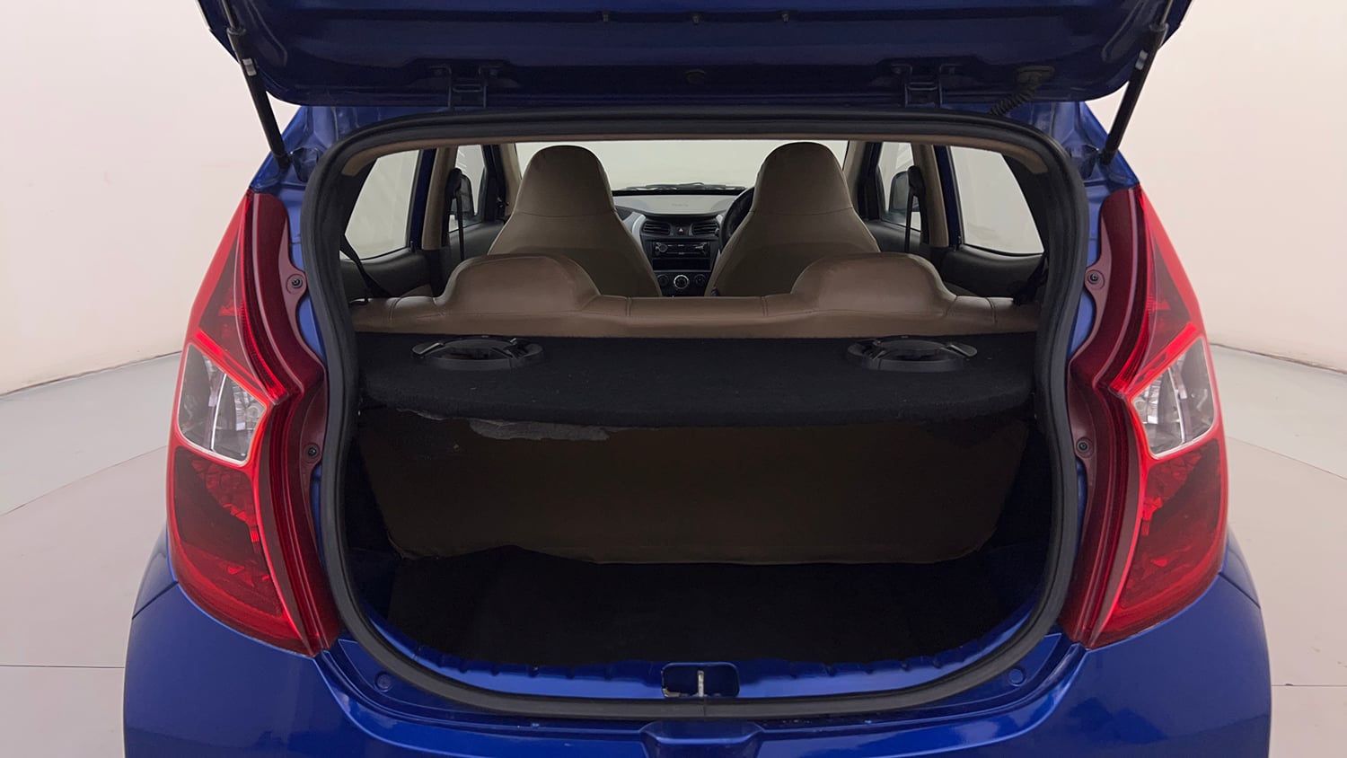Used 2017 Hyundai Eon Era + Petrol Manual interior DICKY INSIDE VIEW