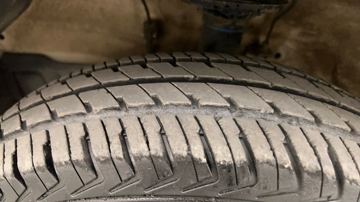 Used 2024 Maruti Suzuki Alto K10 VXi Petrol Manual tyres LEFT FRONT TYRE TREAD VIEW