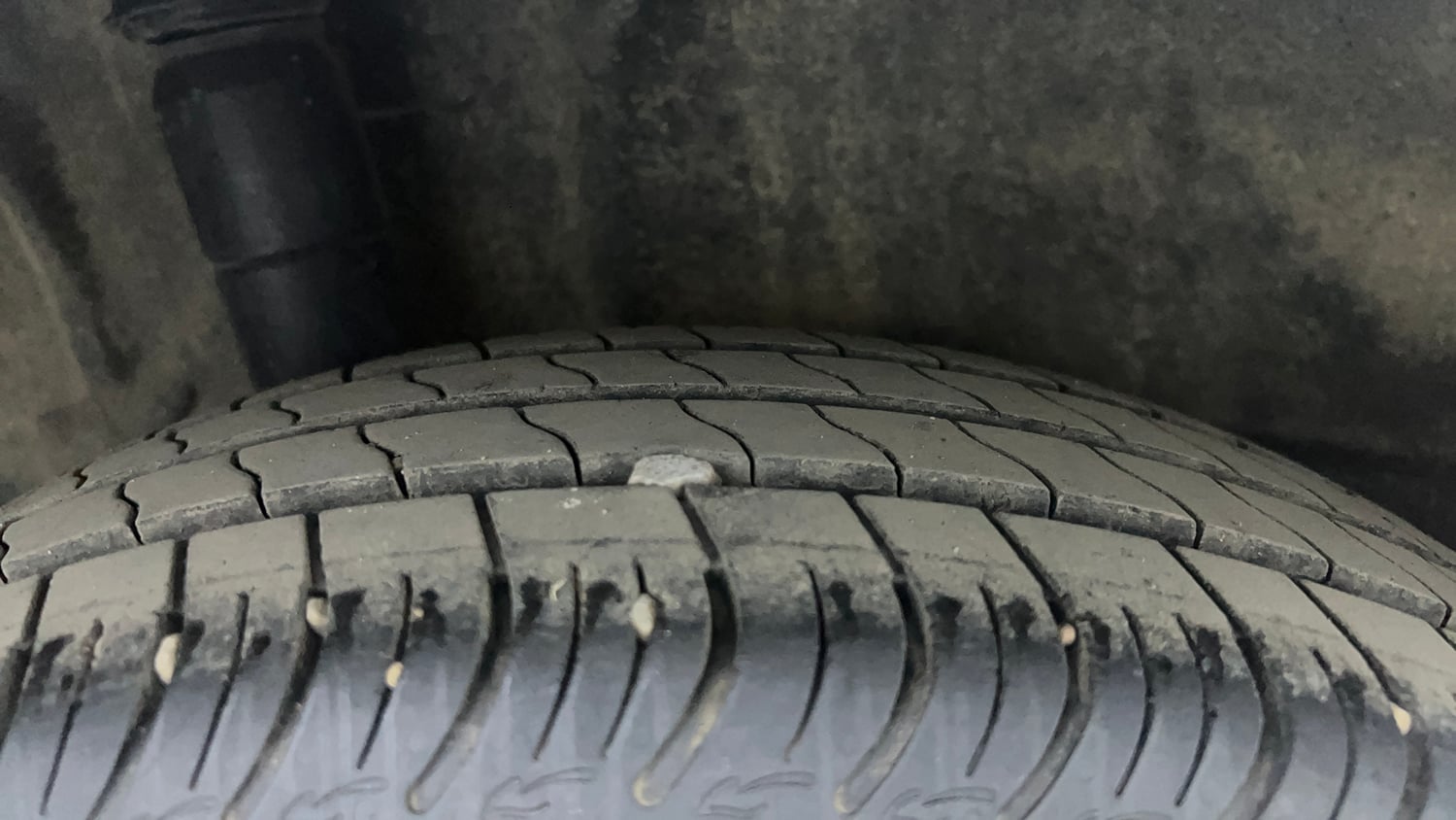 Used 2025 Maruti Suzuki Wagon R ZXI Plus 1.2 AGS Petrol Automatic tyres RIGHT REAR TYRE TREAD VIEW