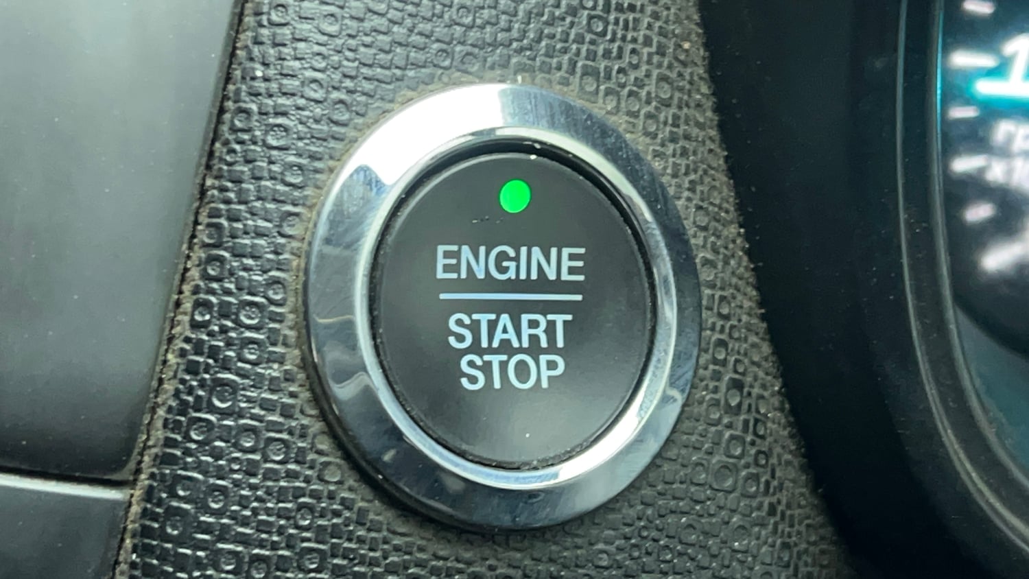 Used 2018 Ford EcoSport Titanium 1.5L Ti-VCT Petrol Manual top_features Keyless start