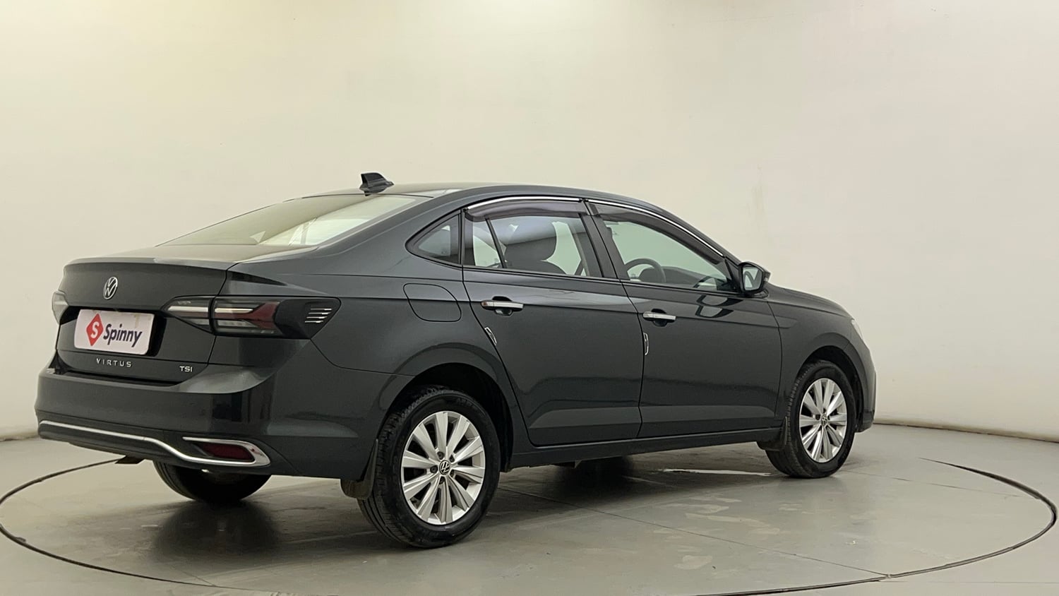 Used 2024 Volkswagen Virtus Highline 1.0 TSI MT Petrol Manual exterior RIGHT REAR CORNER VIEW