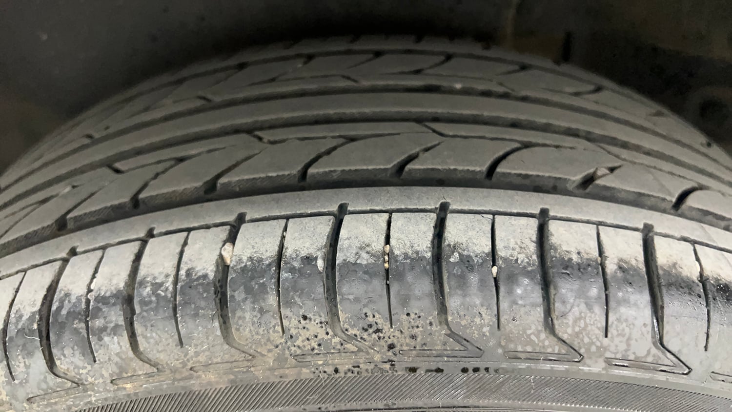 Used 2025 Honda Elevate V CVT Petrol Automatic tyres LEFT REAR TYRE TREAD VIEW