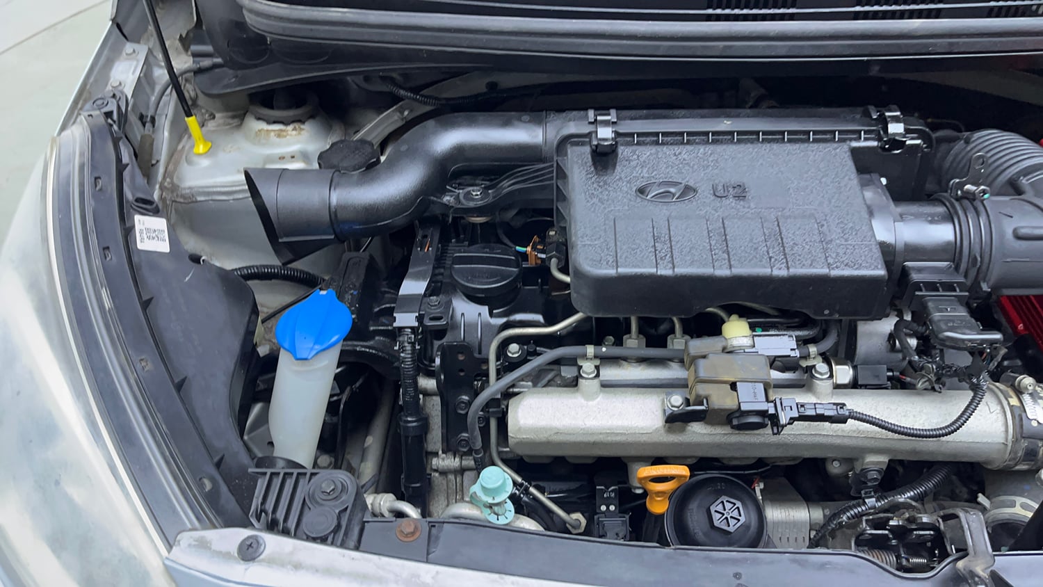Used 2019 Hyundai Xcent S CRDi Diesel Manual engine ENGINE RIGHT SIDE VIEW
