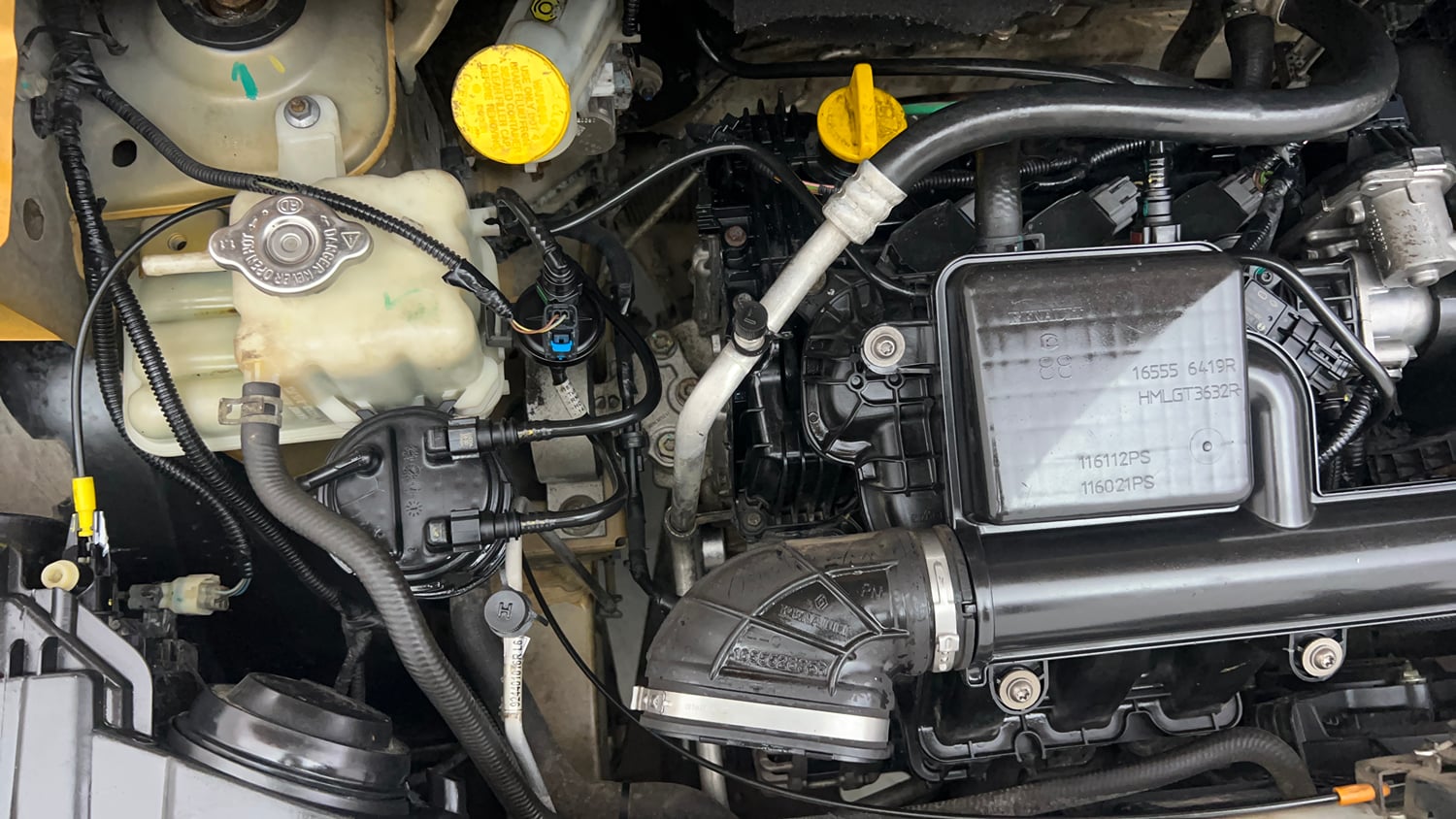 Used 2020 Renault Triber RXZ EASY-R AMT Petrol Automatic engine ENGINE RIGHT SIDE VIEW