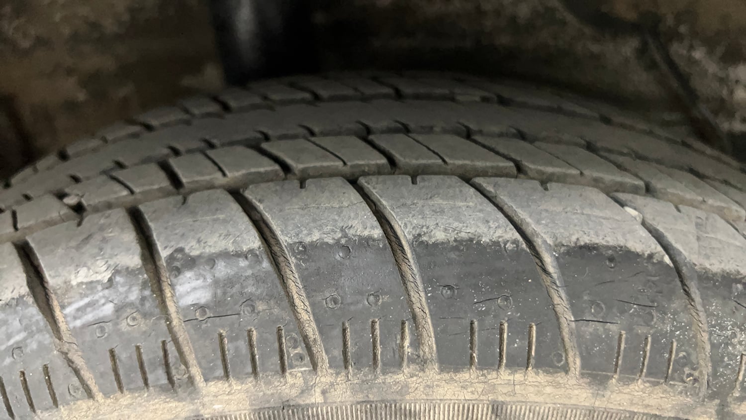 Used 2018 Maruti Suzuki Celerio VXi (O) CNG Cng Manual tyres RIGHT REAR TYRE TREAD VIEW