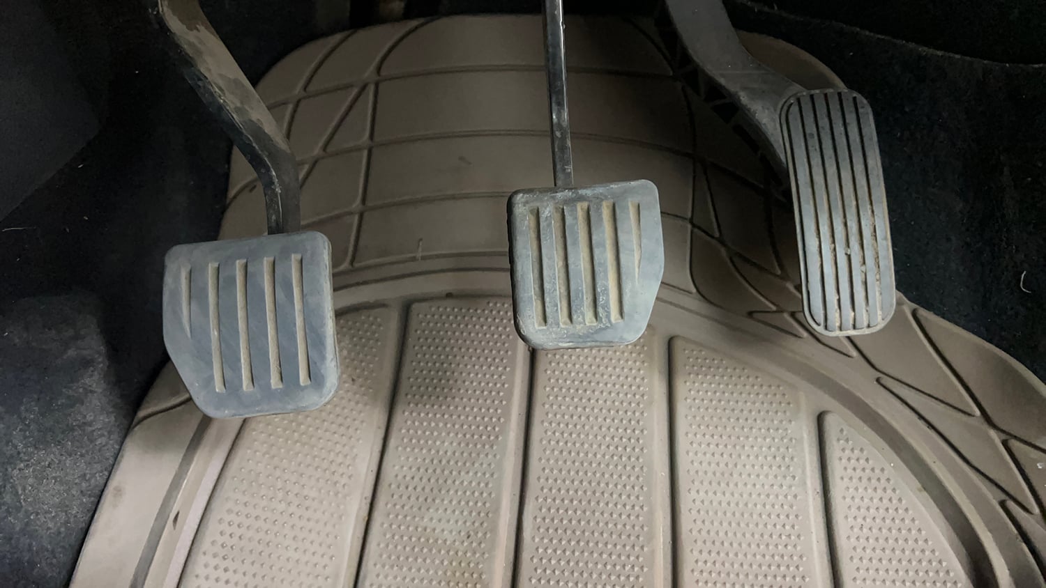 Used 2021 Tata Harrier XZ Diesel Manual interior PEDALS VIEW