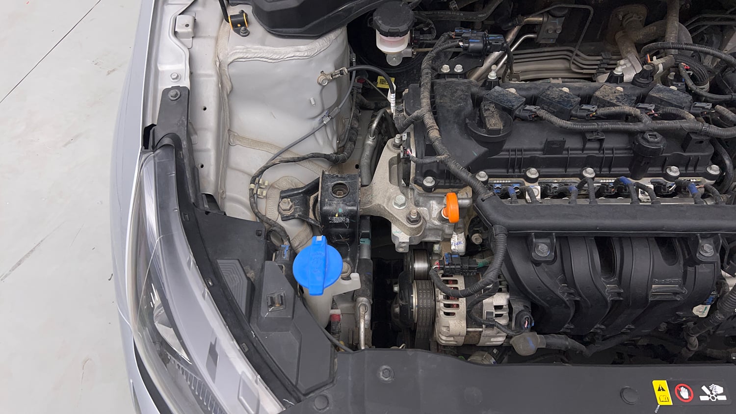 Used 2024 Hyundai i20 Sportz (O) 1.2 MT Petrol Manual engine ENGINE RIGHT SIDE VIEW