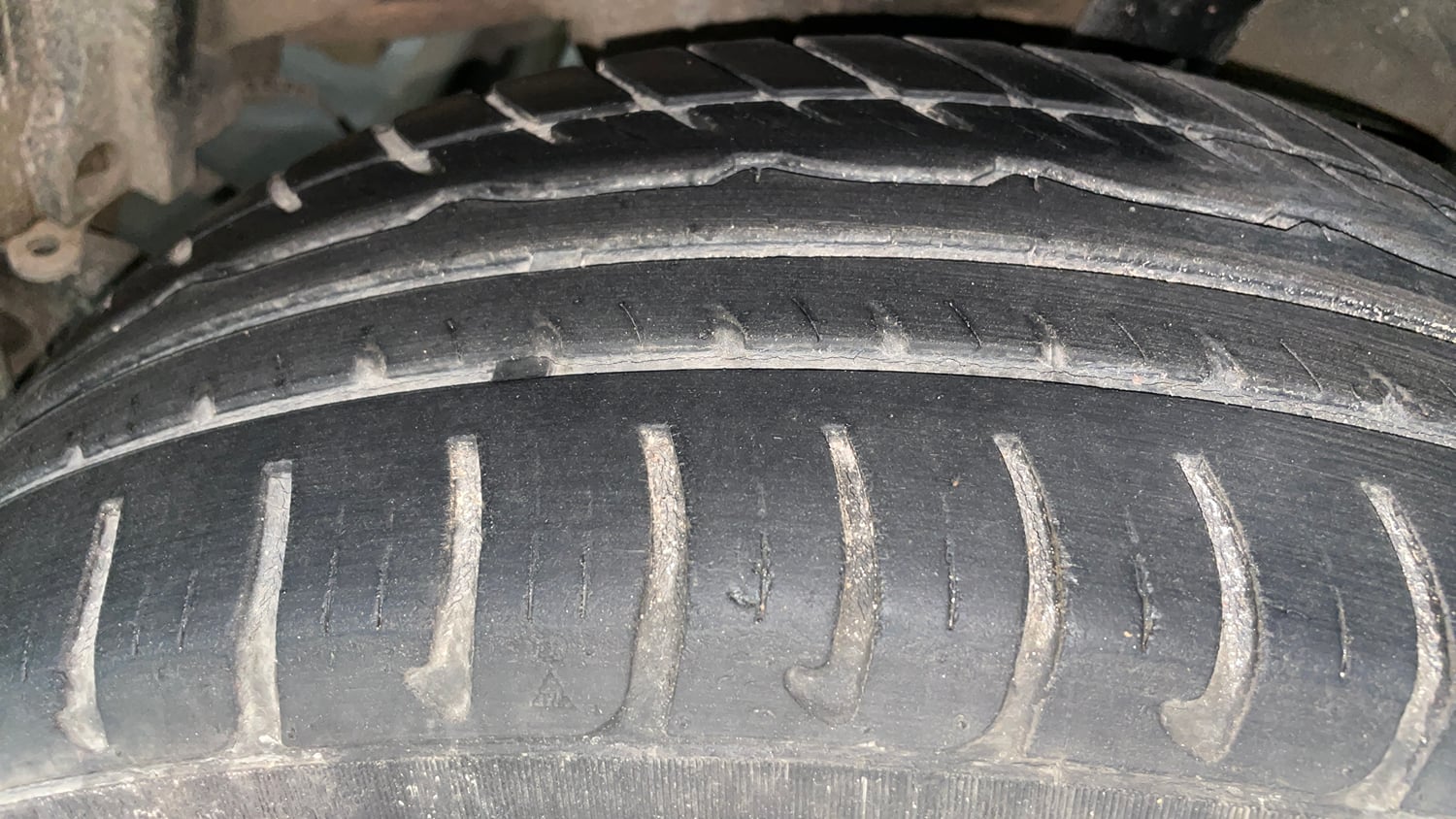 Used 2017 Renault Duster RXL Petrol Petrol Manual tyres LEFT REAR TYRE TREAD VIEW